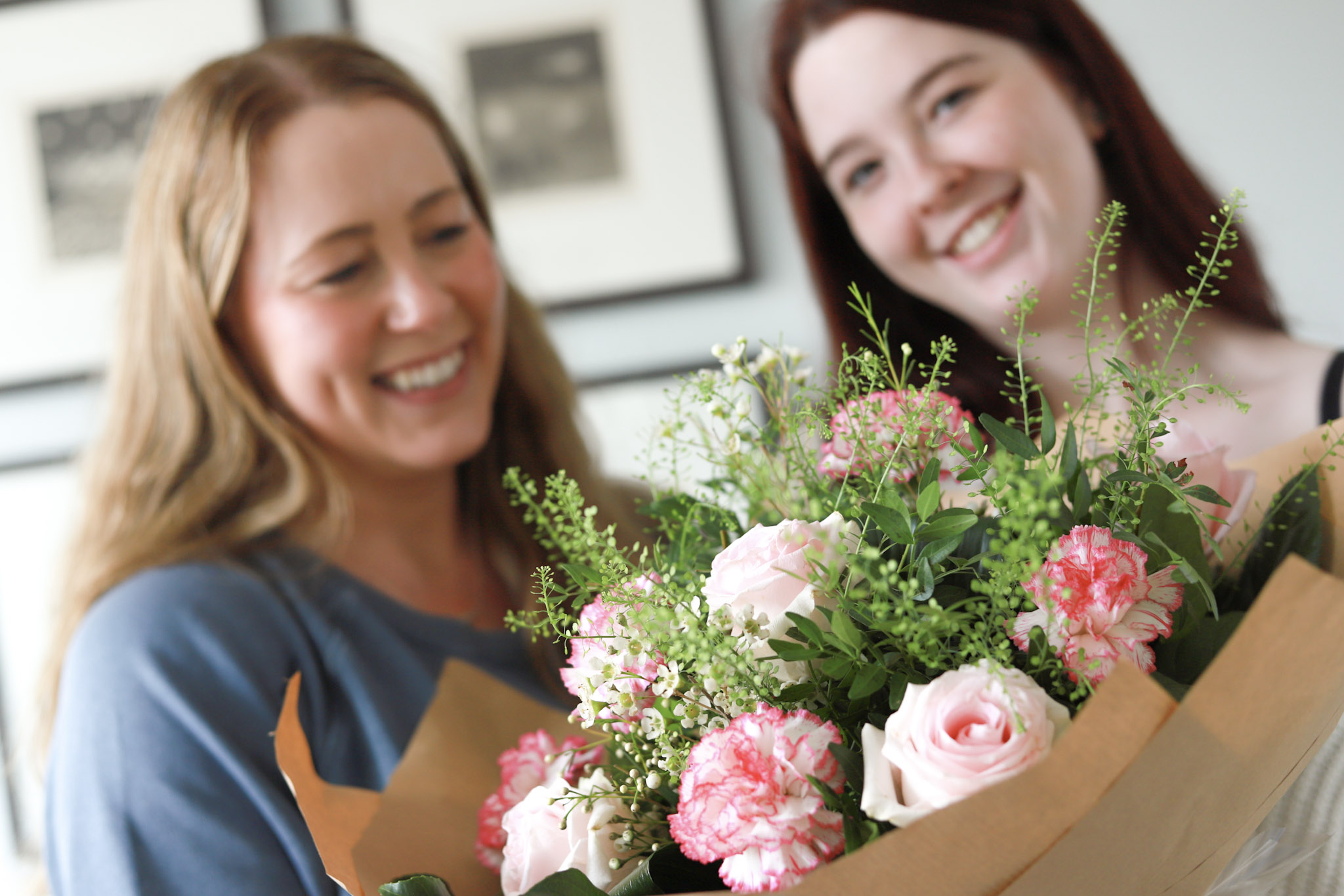 Same day birthday flower delivery in Ireland – pink bouquet presented to friend